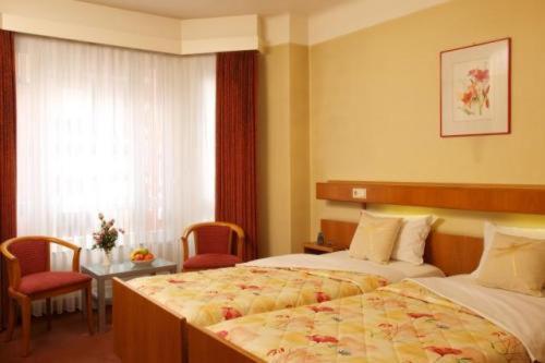 Hotel Zurich Luxembourg Bagian luar foto