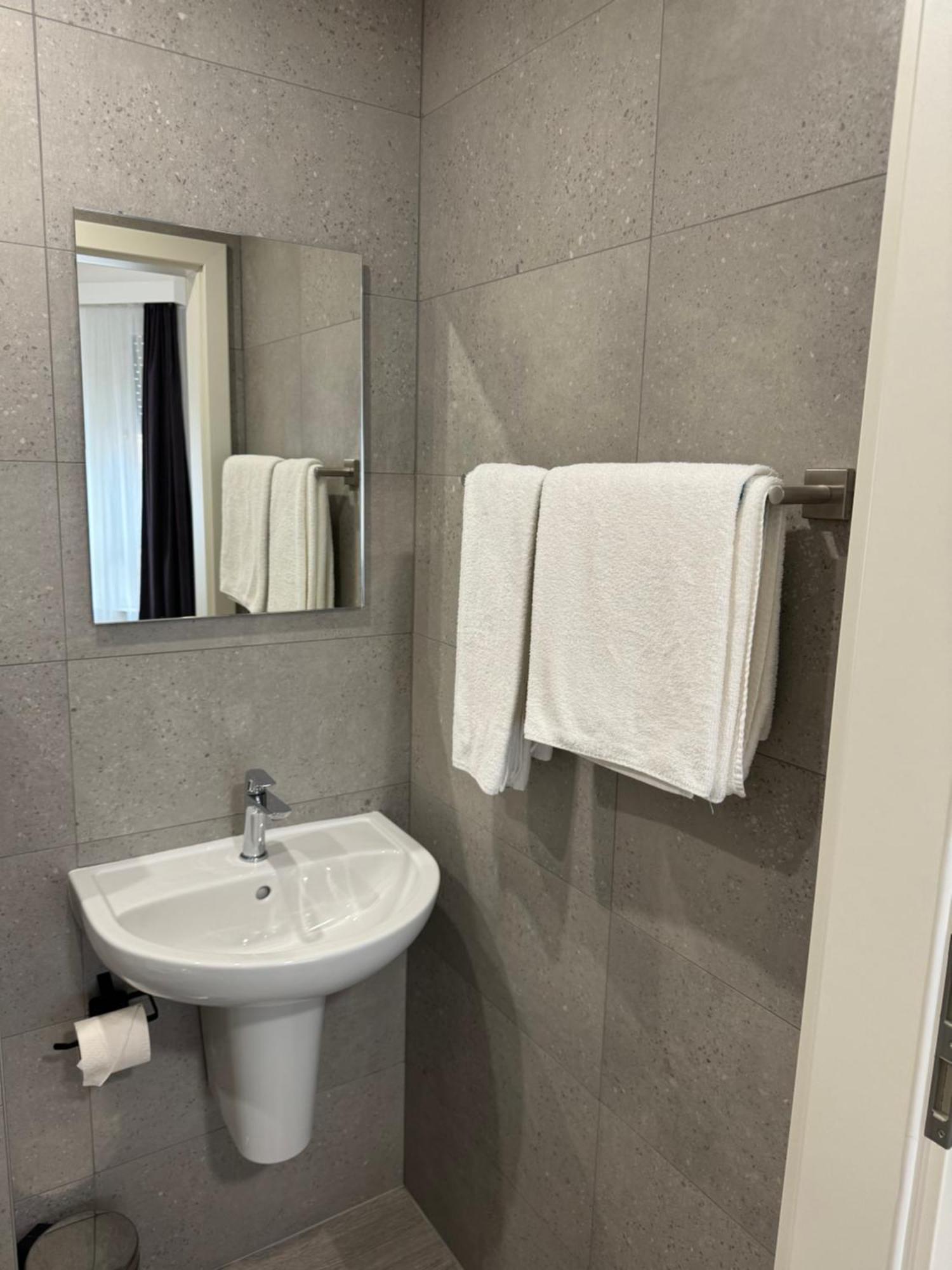 Hotel Zurich Luxembourg Bagian luar foto